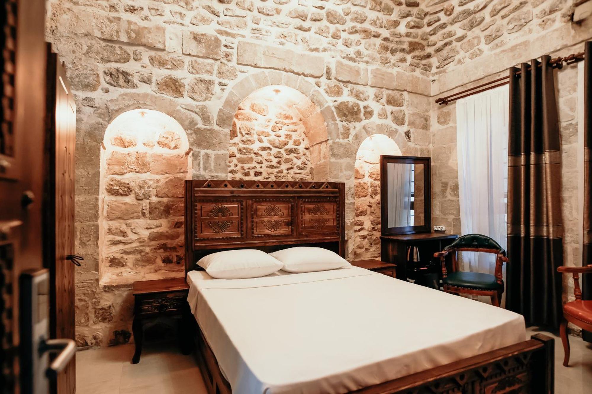 Minessa Konagi * Mardin